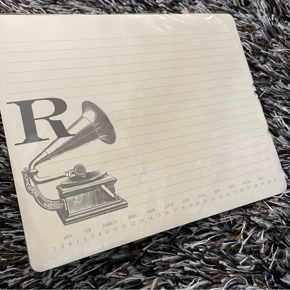🍓 Cream “R” Monogram Calendar Journal Note Pad - Picture 2 of 4